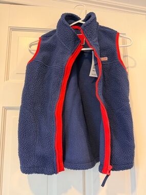 NWT Vineyard Vines Sherpa vest - girls 10/12